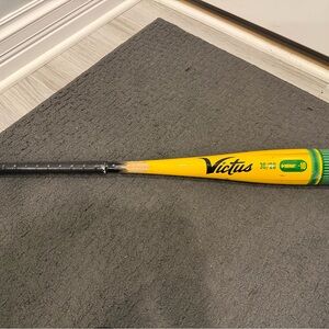 Victus Vibe “Pencil” Bat 30/20 Drop -10 USA